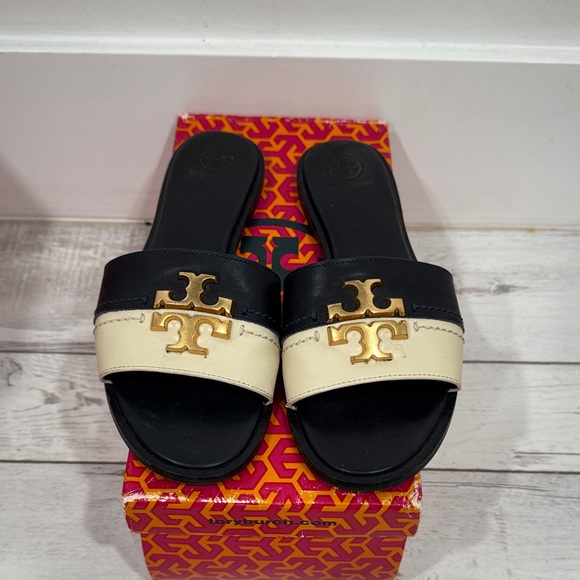 Tory Burch Black and Cream Sandals - Picture 1 of 2